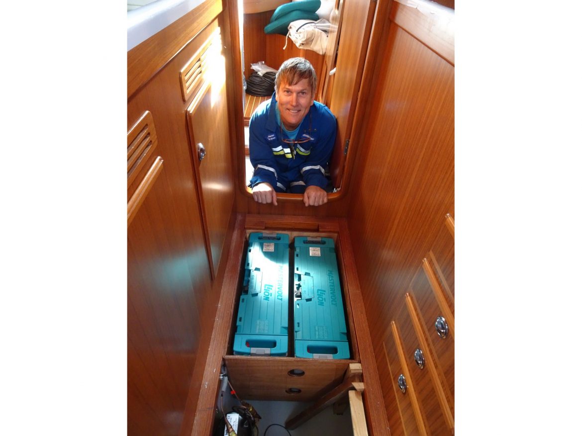 New Li-Ion batteries in place New Li-Ion batteries in place