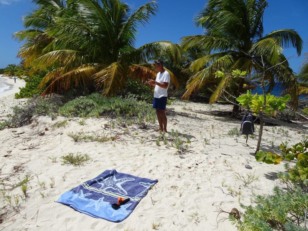 Glen and his "helipad" on Sandy Island