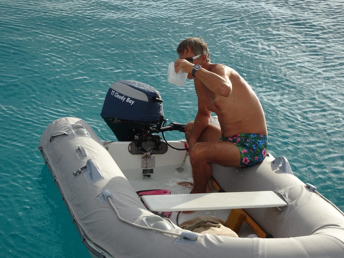 Glen test rain water collected in the dinghy after a 3h torrential rain. Petit Tabac Island, Tobago Cays Glen test rain water collected in the dinghy after a 3h torrential rain. Petit Tabac Island, Tobago Cays