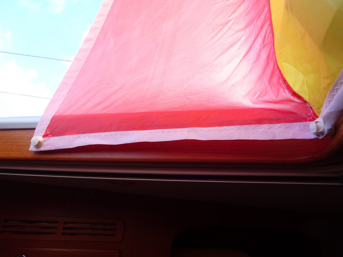 New quick connect buttons for the windscoop