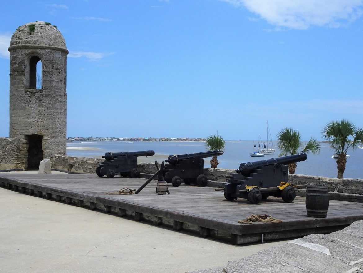 Cloudy bay at anchor in front of Castillo de san Marcos, St.Augustine Florida Cloudy bay at anchor in front of Castillo de san Marcos, St.Augustine Florida