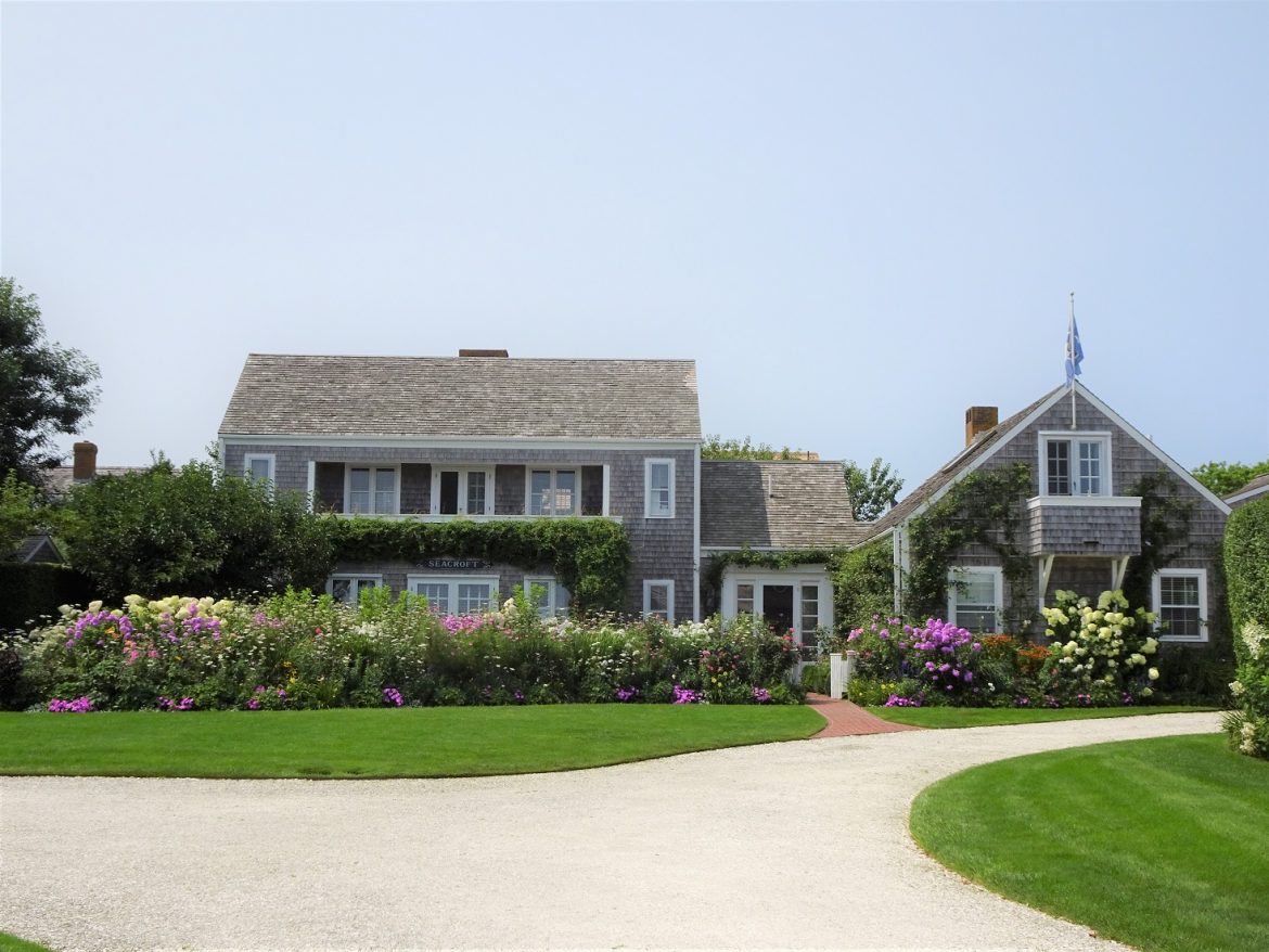 Beautiful properties on Siasconset road, Nantucket Beautiful properties on Siasconset road, Nantucket