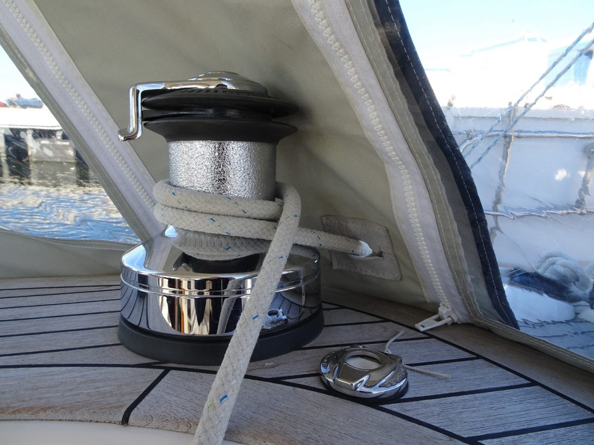 Leather slots in the cockpit tent are now finished