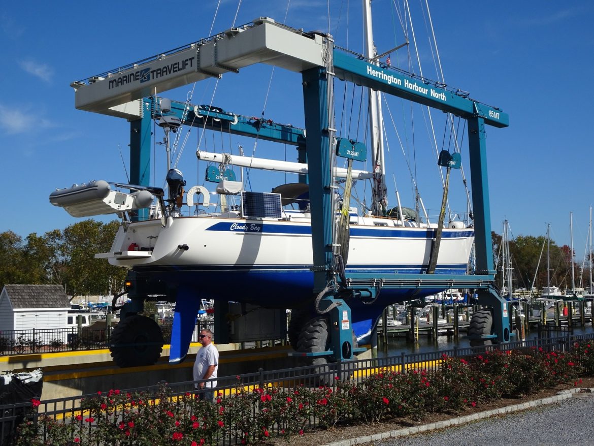 Cloudy Bay on travel lift, ready for splash