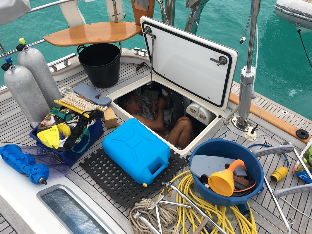Glen re-arranges aft lockers, s/v Cloudy Bay Glen re-arranges aft lockers, s/v Cloudy Bay
