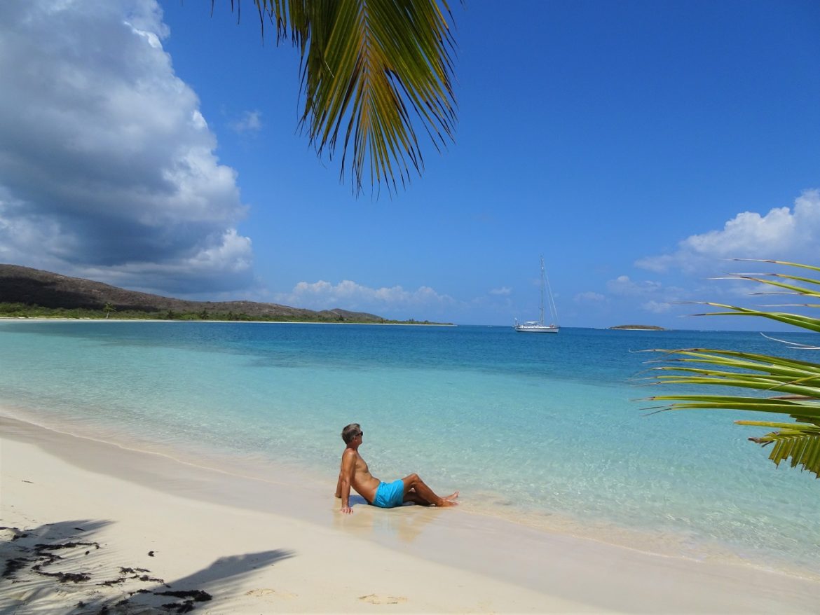 s/v Cloudy Bay in Icacos Bay, Vieques SVI s/v Cloudy Bay in Icacos Bay, Vieques SVI