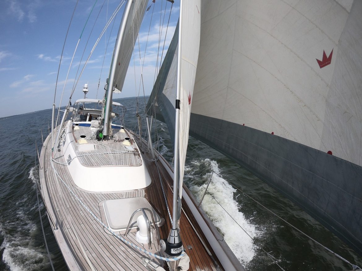 s/v Cloudy Bay sailing upwind to dry the head-sails