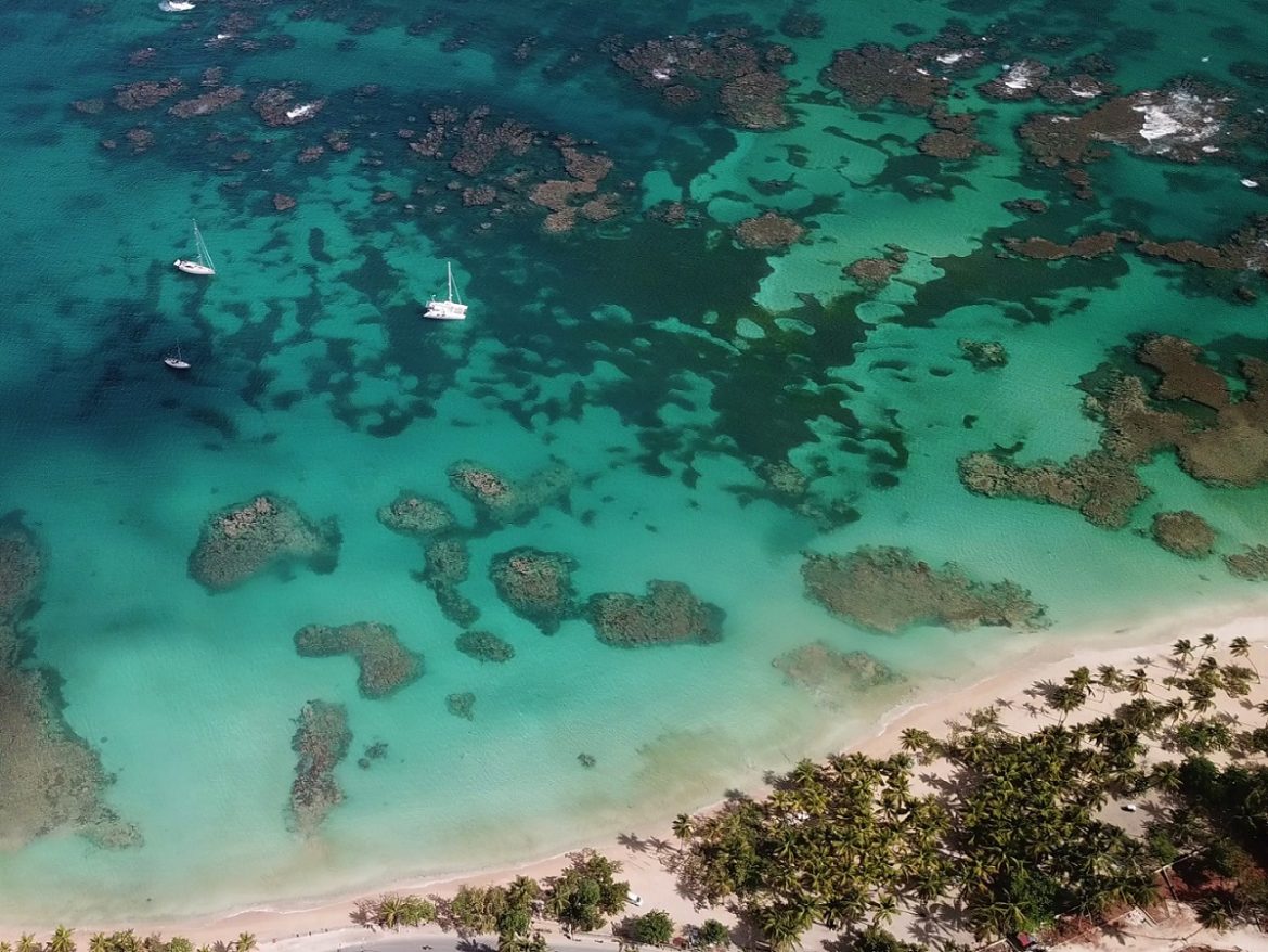 Anchorage between the reefs in Las Terrenas Bay Anchorage between the reefs in Las Terrenas Bay