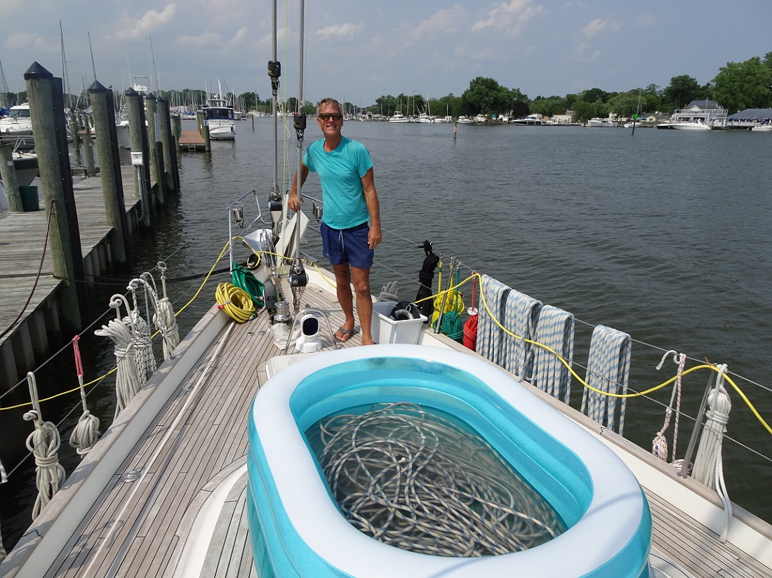 washing the halyards on s/v Cloudy Bay