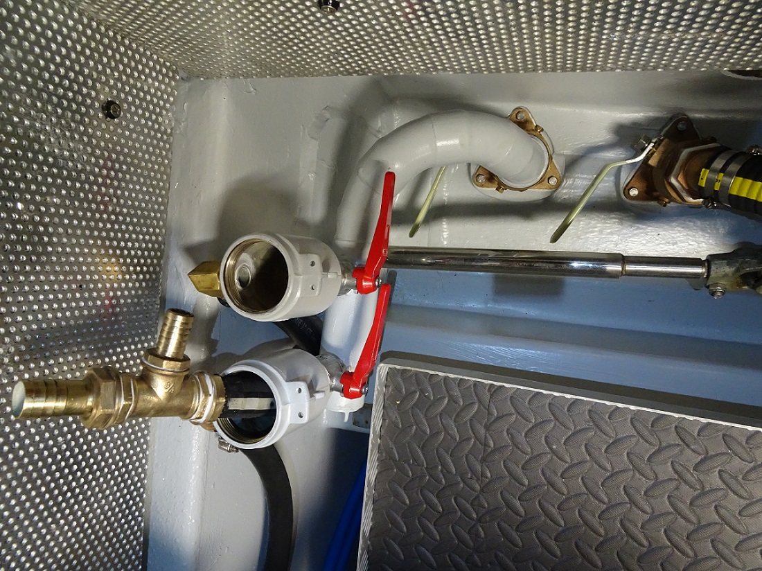 Manifold installed – s/v Cloudy Bay Manifold installed - s/v Cloudy Bay