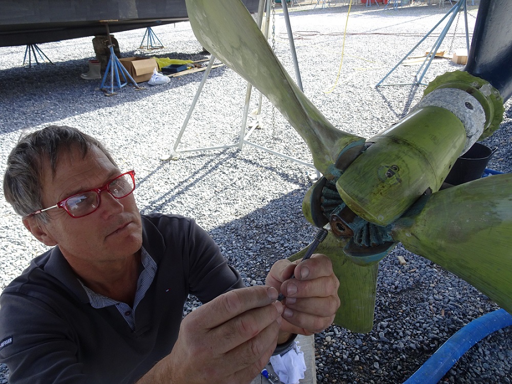 Prop tip pin goes in – s/v Cloudy Bay Prop tip pin goes in - s/v Cloudy Bay
