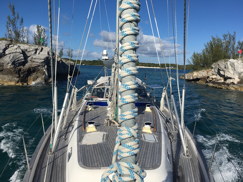 Narrow entrance into Hatchet Bay Harbour, Eleuthera Sound Bahamas Narrow entrance into Hatchet Bay Harbour, Eleuthera Sound Bahamas