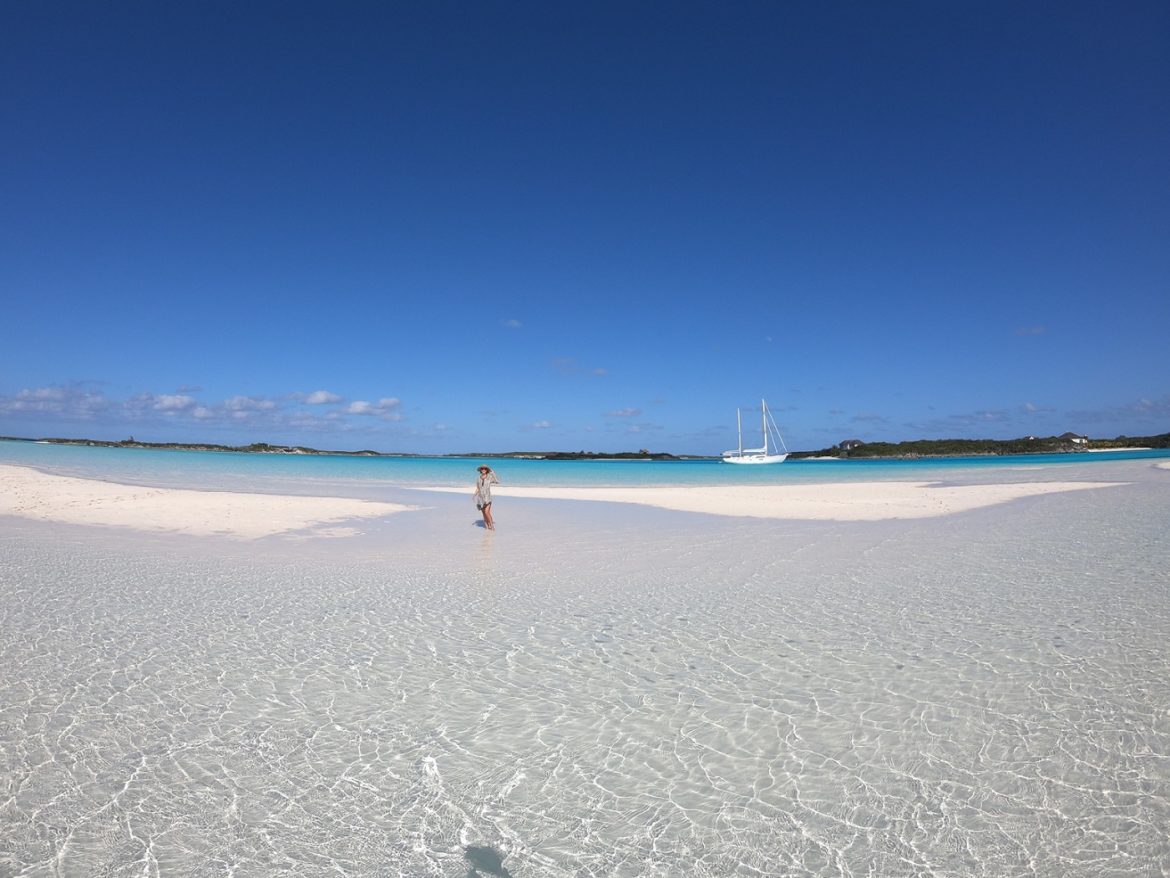 Sand bar in Pipe Cays, Bahamas