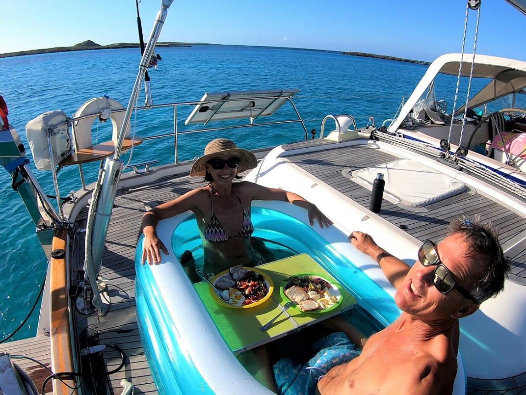 Exclusive spa: lunch in the paddling pool Exclusive spa: lunch in the paddling pool