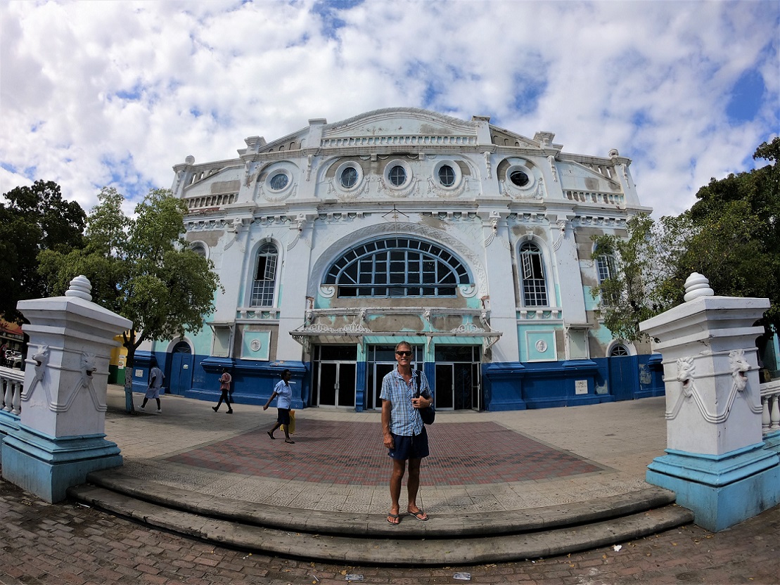 Former theater, Downtown Kingston