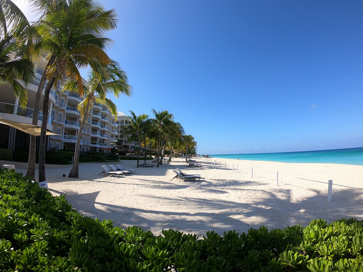 Camana Bay beach, Grand Cayman