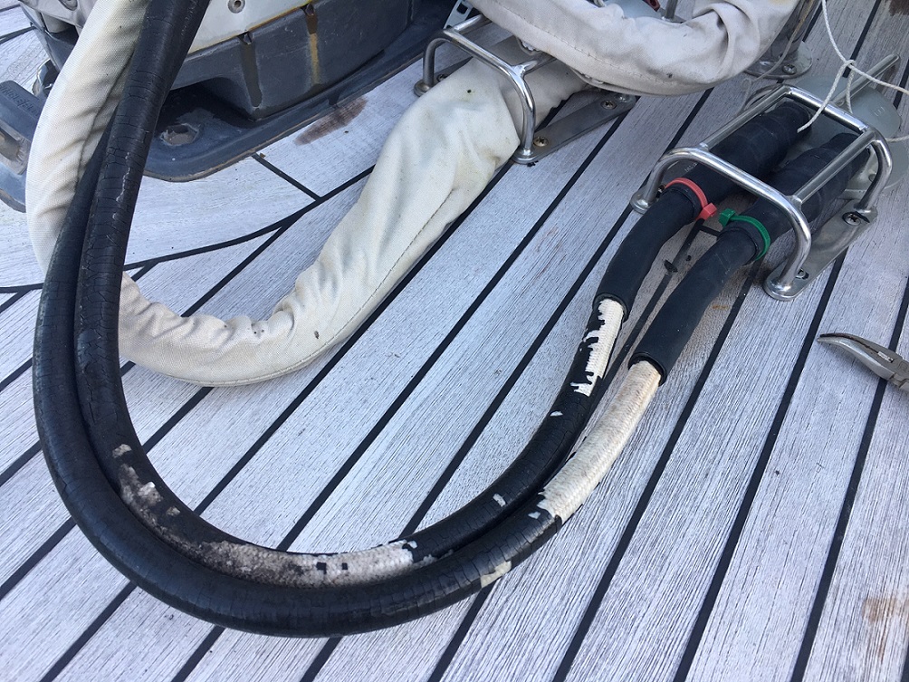 perished hydraulic hoses perished hydraulic hoses