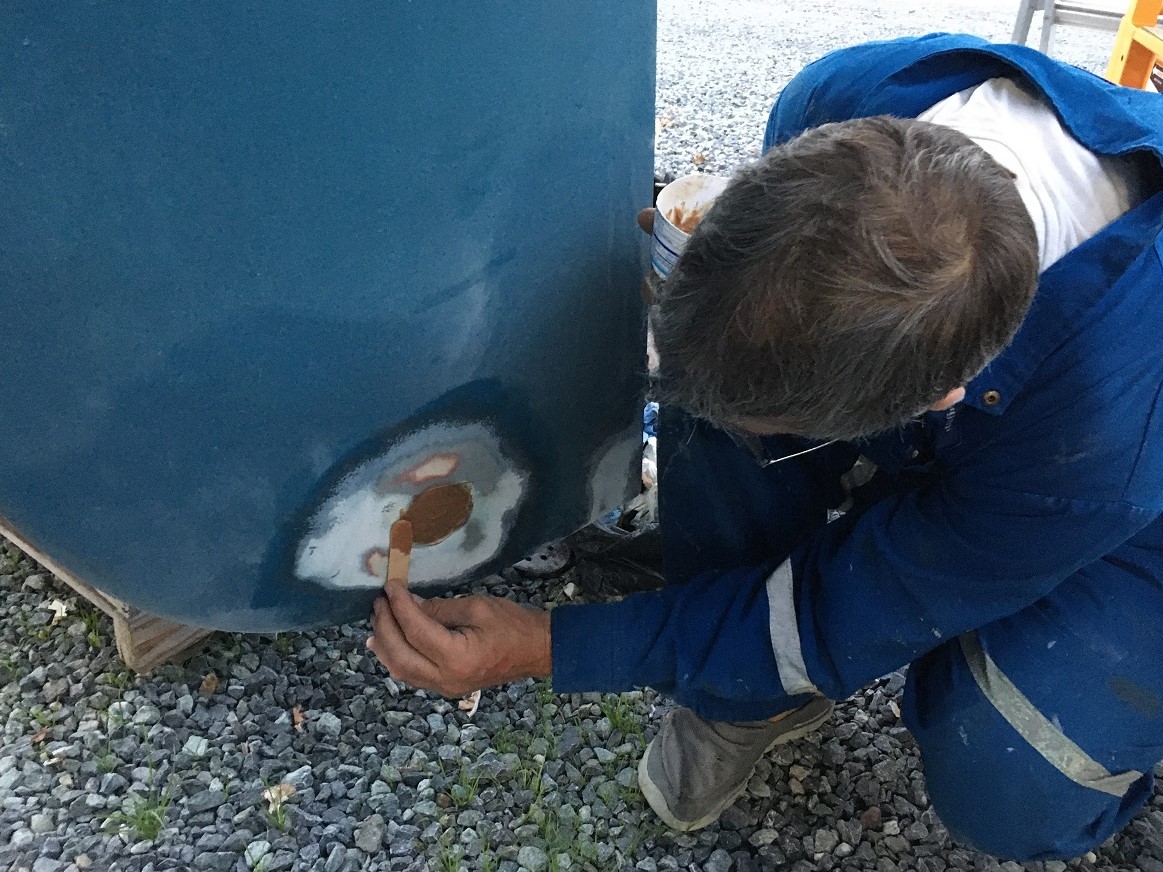 epoxy fairing into the holes on the rudder epoxy fairing into the holes on the rudder