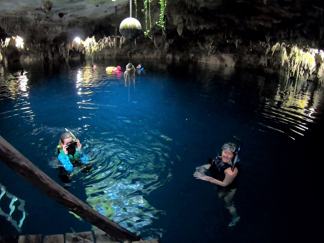 Cenote Kin-Ha Cenote Kin-Ha